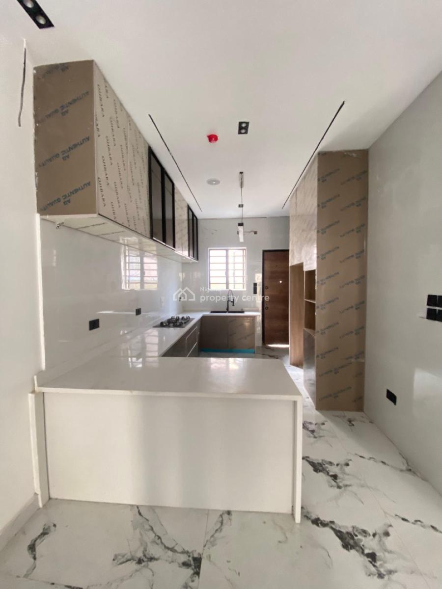 4 Bedroom Terrace Duplex with a Room Bq, Lekki Phase 1, Lekki, Lagos, Terraced Duplex for Sale