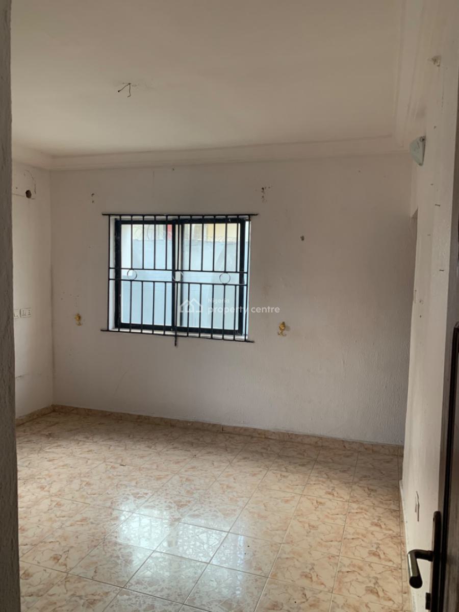 Luxury 3 Bedroom Flat, Gra Phase 1, Magodo, Lagos, Flat / Apartment for Rent