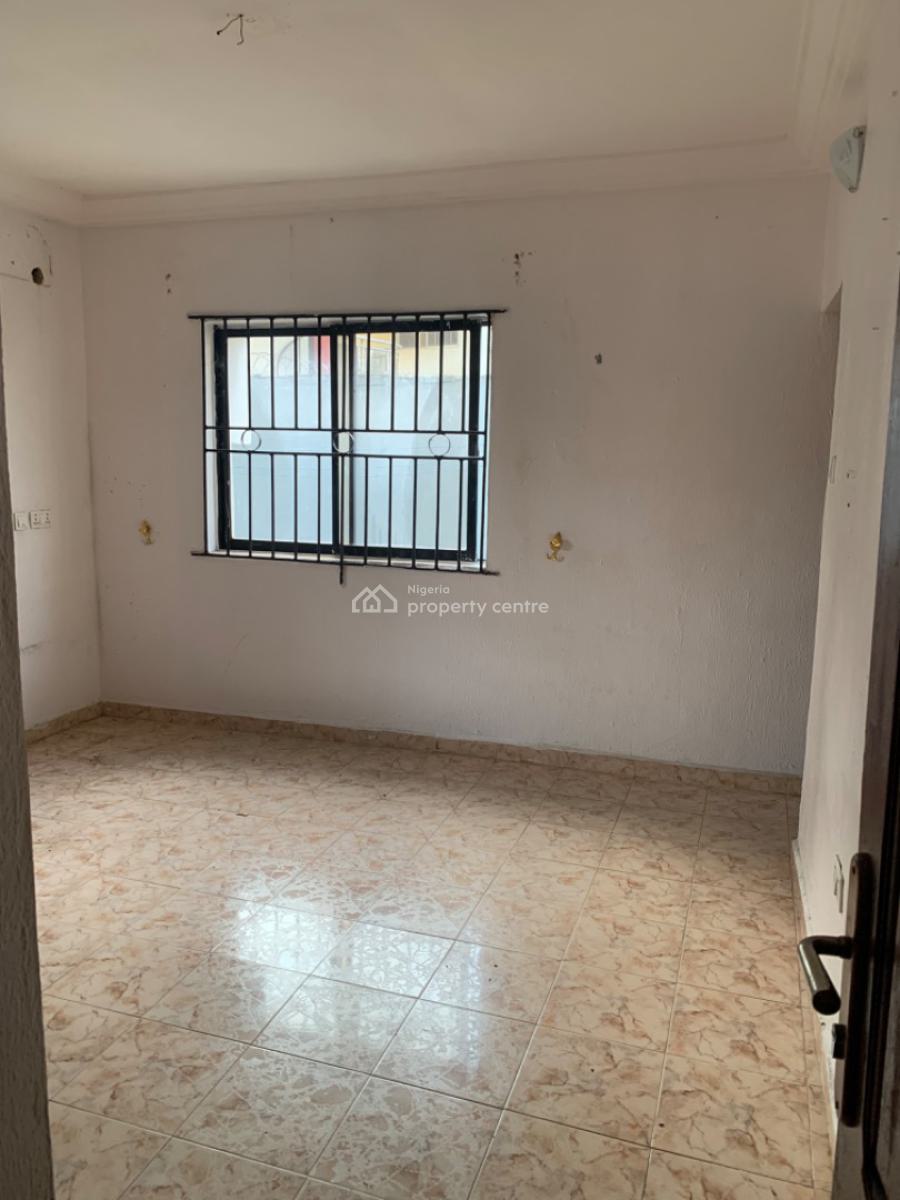 Luxury 3 Bedroom Flat, Gra Phase 1, Magodo, Lagos, Flat / Apartment for Rent