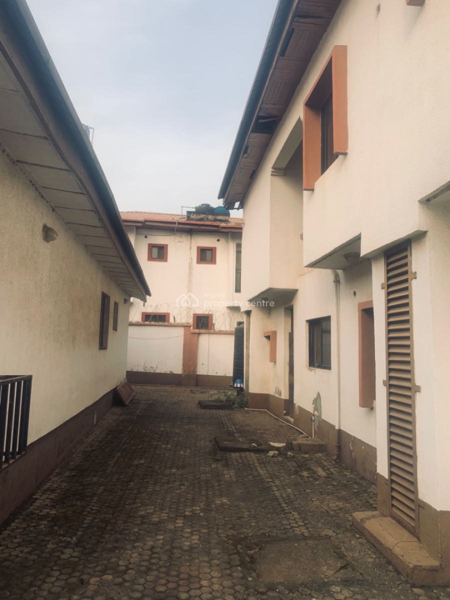 Luxurious Elegant Spacious 5 Bedrooms, Zone 6, Wuse, Abuja, Detached Duplex for Sale
