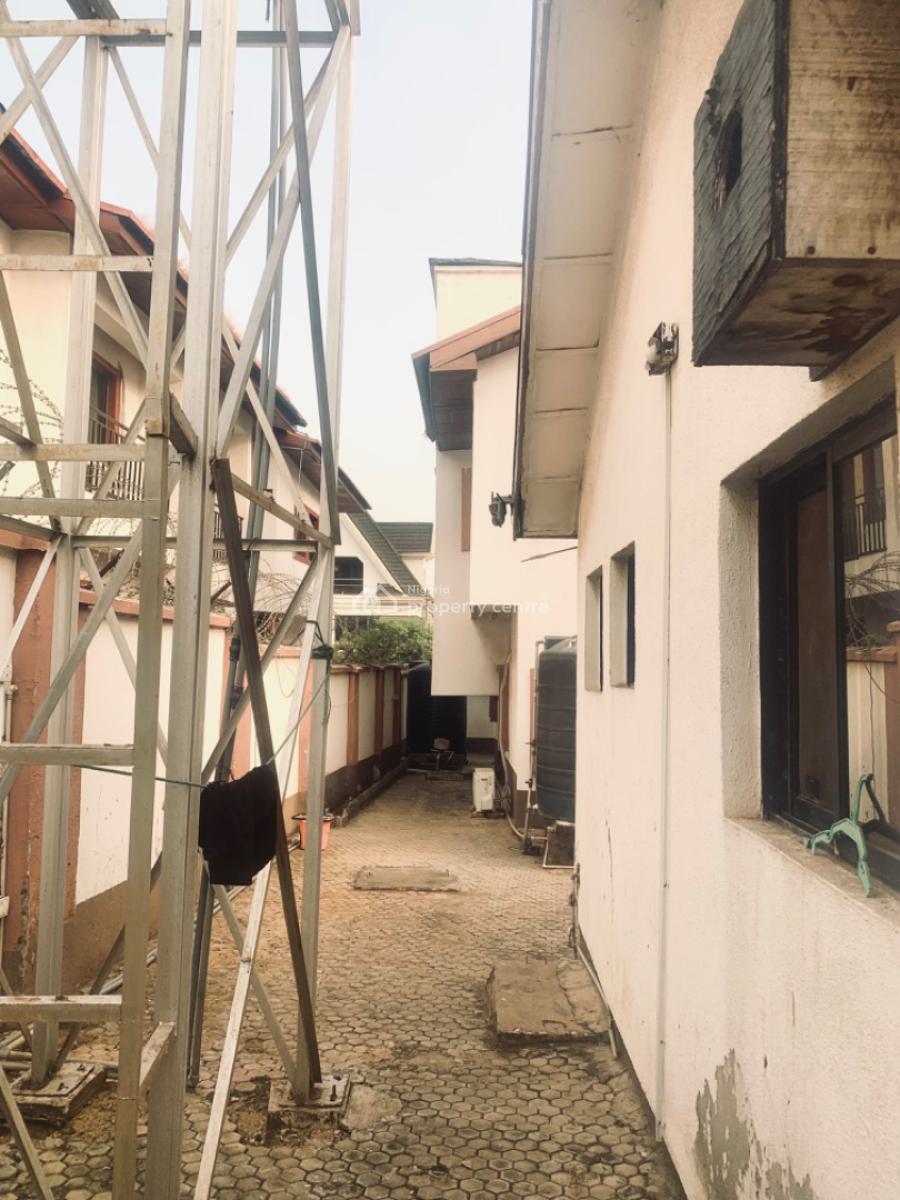 Luxurious Elegant Spacious 5 Bedrooms, Zone 6, Wuse, Abuja, Detached Duplex for Sale