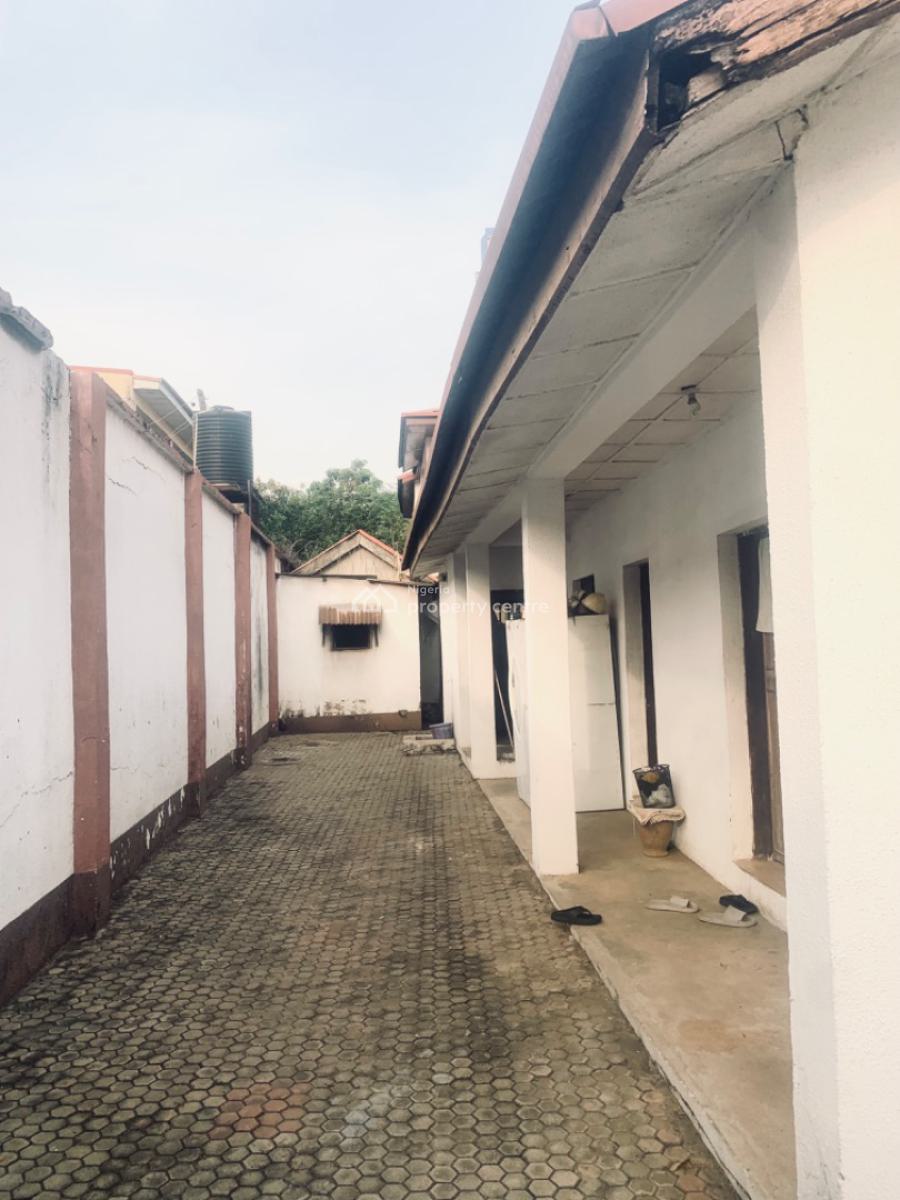 Luxurious Elegant Spacious 5 Bedrooms, Zone 6, Wuse, Abuja, Detached Duplex for Sale