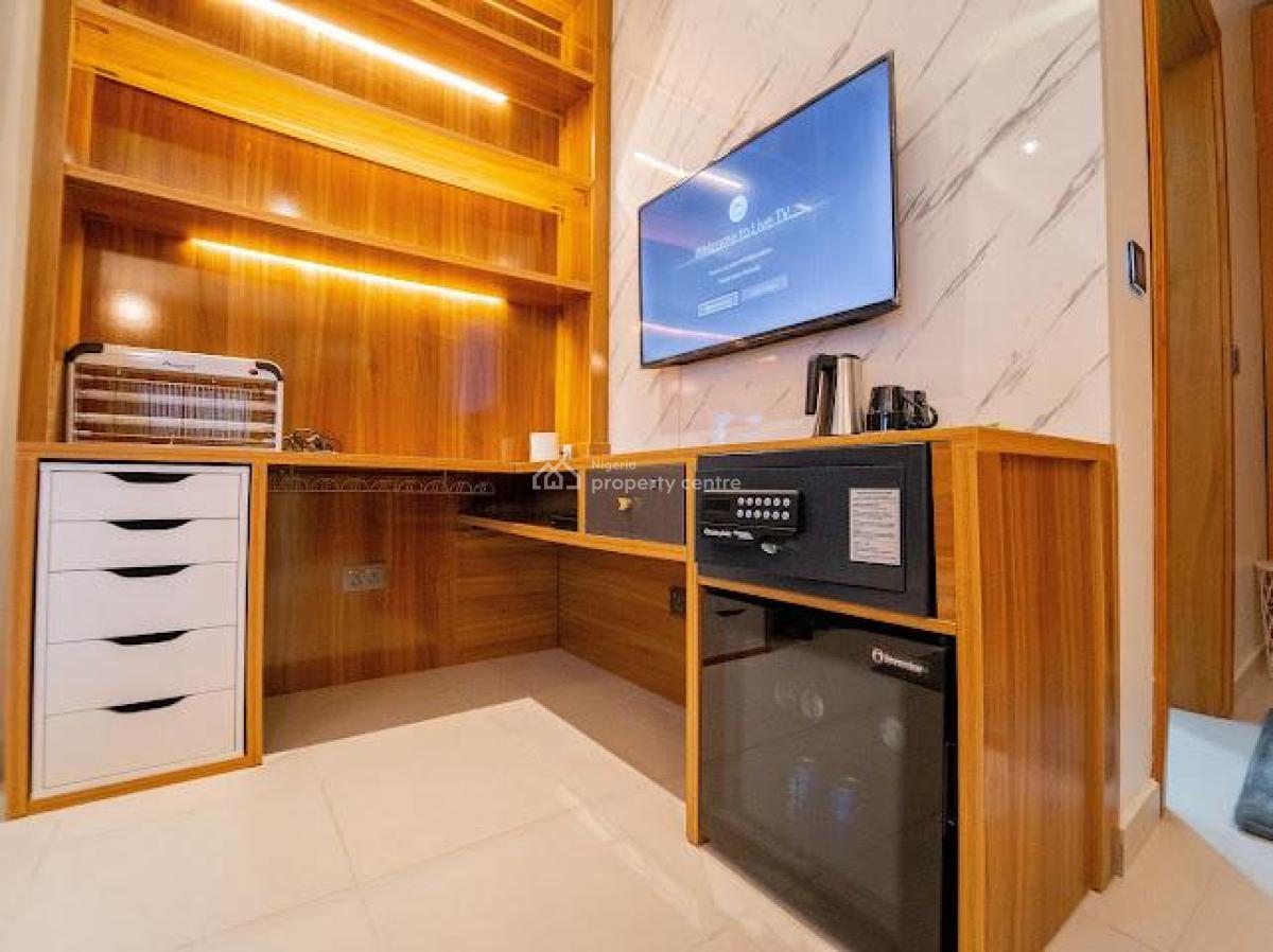 Luxuryfully Furnished 3bedroom Flat, Ikate, Lekki, Lagos, Flat / Apartment for Rent