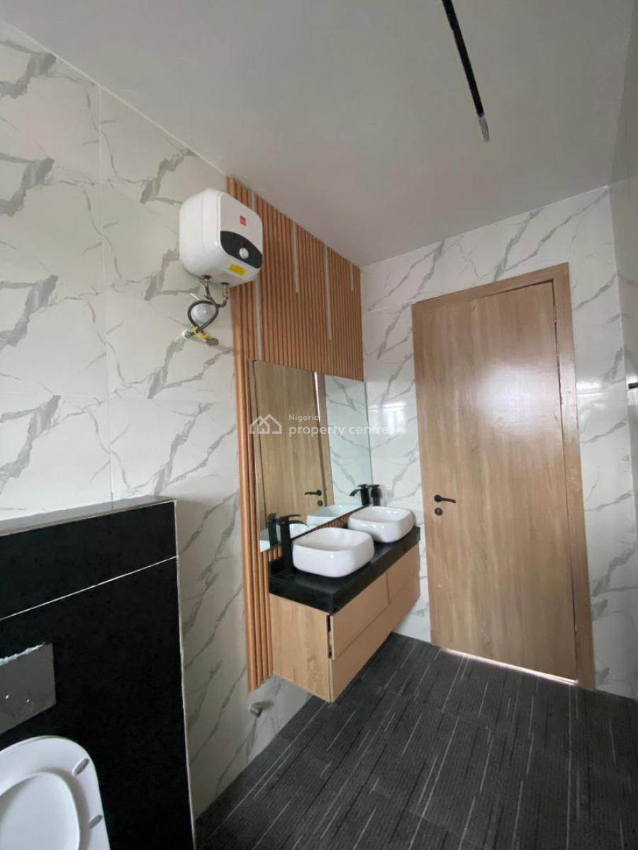 4 Bedroom Terrace, Lekki Phase 1, Lekki, Lagos, Terraced Duplex for Sale