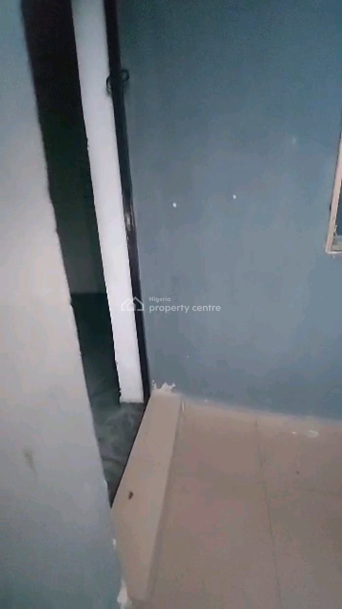a Ground Floor Mini Flat, Shomolu, Lagos, Mini Flat (room and Parlour) for Rent