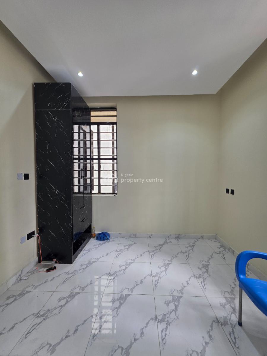 Luxury 3 Bedroom Apartment with Excellent Finishing, Lekki Phase 1, Lekki, Lagos, Flat / Apartment for Sale