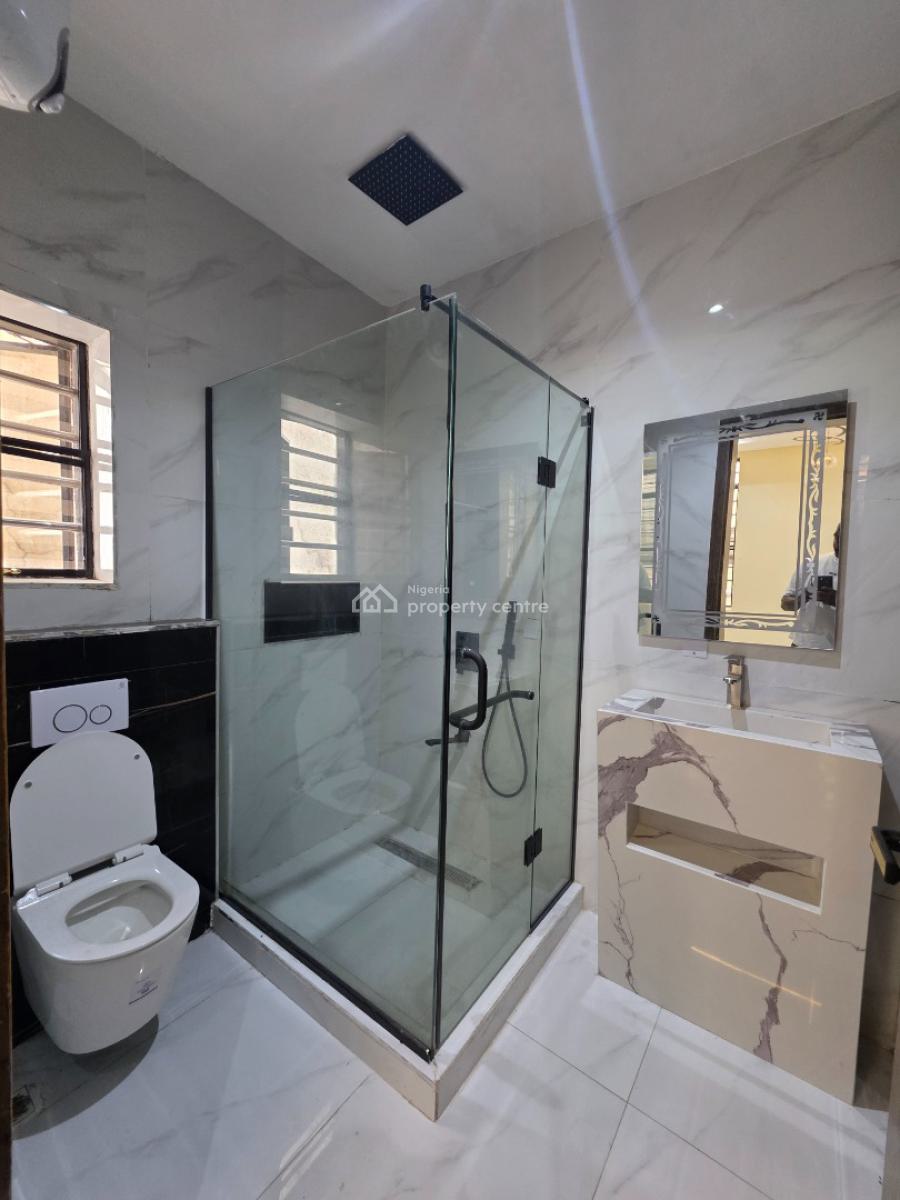 Luxury 3 Bedroom Apartment with Excellent Finishing, Lekki Phase 1, Lekki, Lagos, Flat / Apartment for Sale