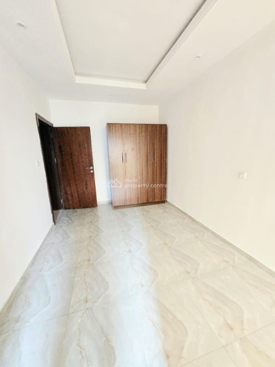 Well Maintained 3 Bedroom Maisonette, Lekki Phase 1, Lekki, Lagos, Terraced Duplex for Rent
