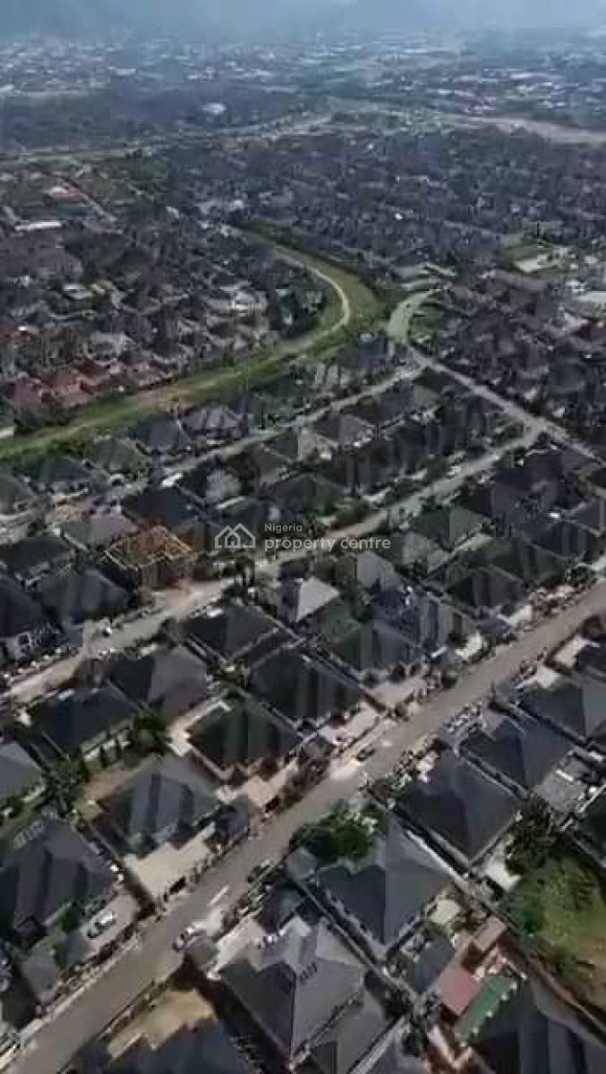 Brand New 5-bedrooms Fully Detached Duplex, with 2 Rooms Bq Inside, Gwarinpa, Abuja, Detached Duplex for Sale