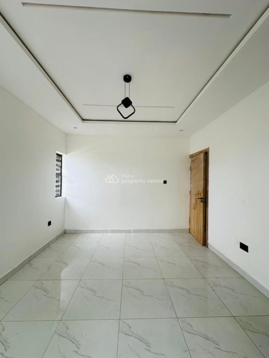 2 Bedroom Apartment, Ologolo, Lekki, Lagos, Flat / Apartment for Sale