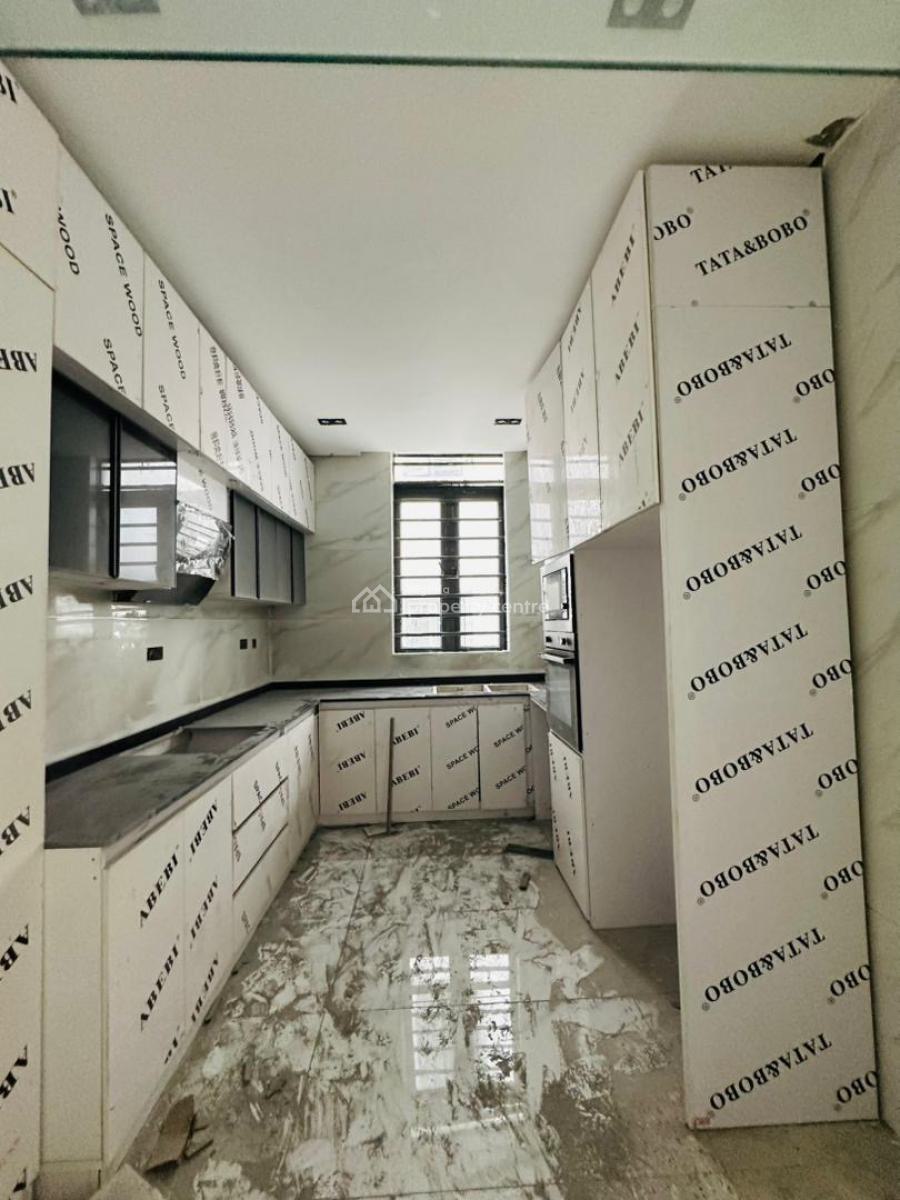 2 Bedroom Apartment, Ologolo, Lekki, Lagos, Flat / Apartment for Sale