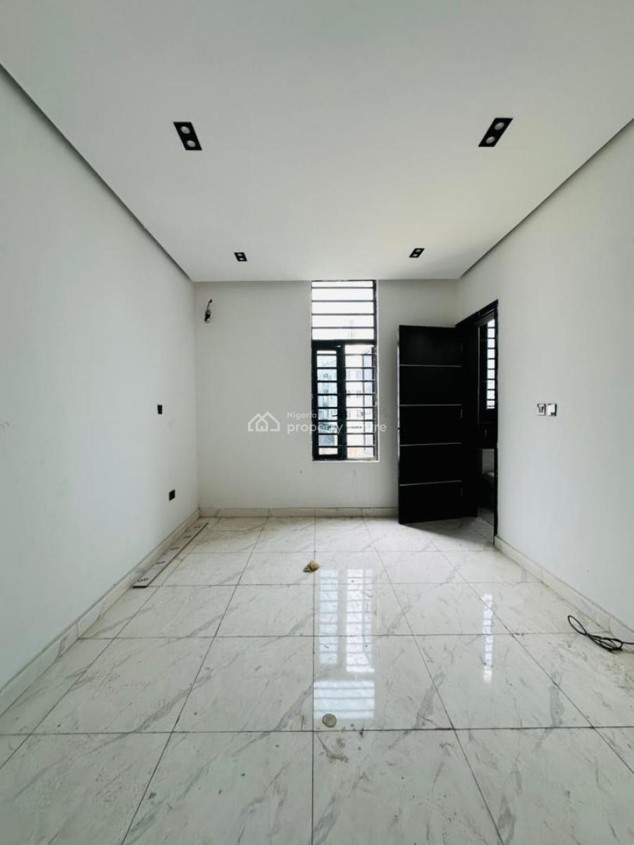 2 Bedroom Apartment, Ologolo, Lekki, Lagos, Flat / Apartment for Sale