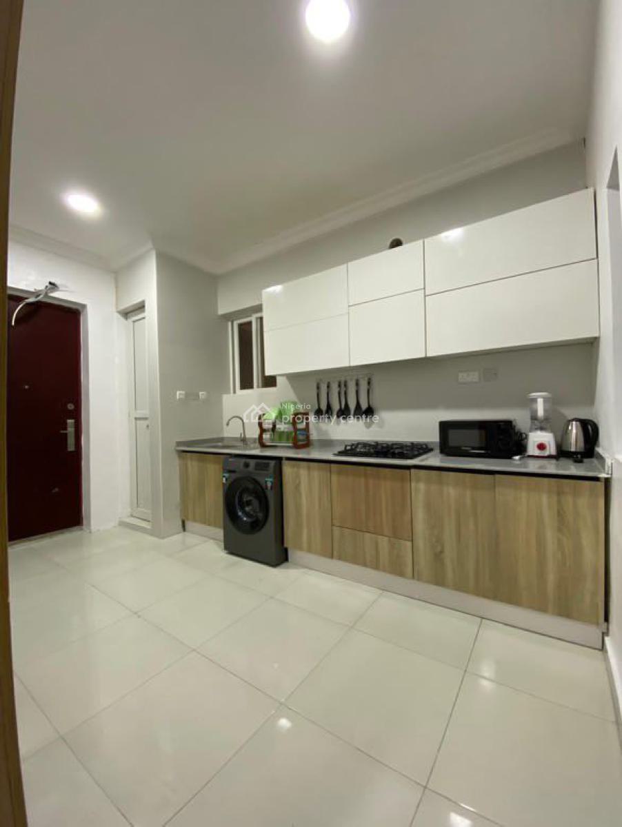 Exquisite Two Bedroom Apartment with Tennis, Ikoyi, Lagos, Flat / Apartment Short Let