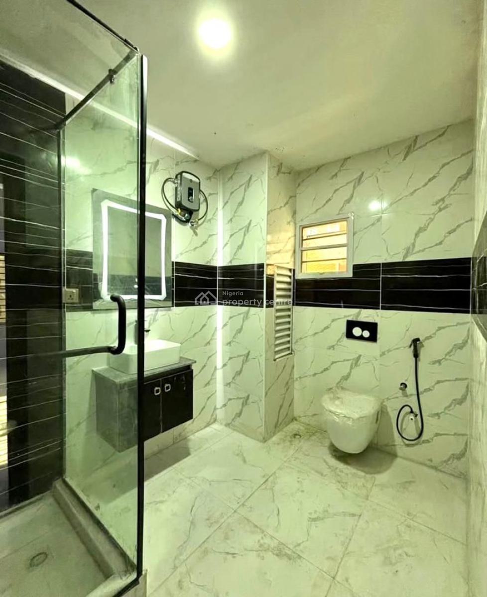 2 Bedroom Service Apartment with Gym, Phrase 1 Freedom Way, Lekki, Lagos, Flat / Apartment for Rent