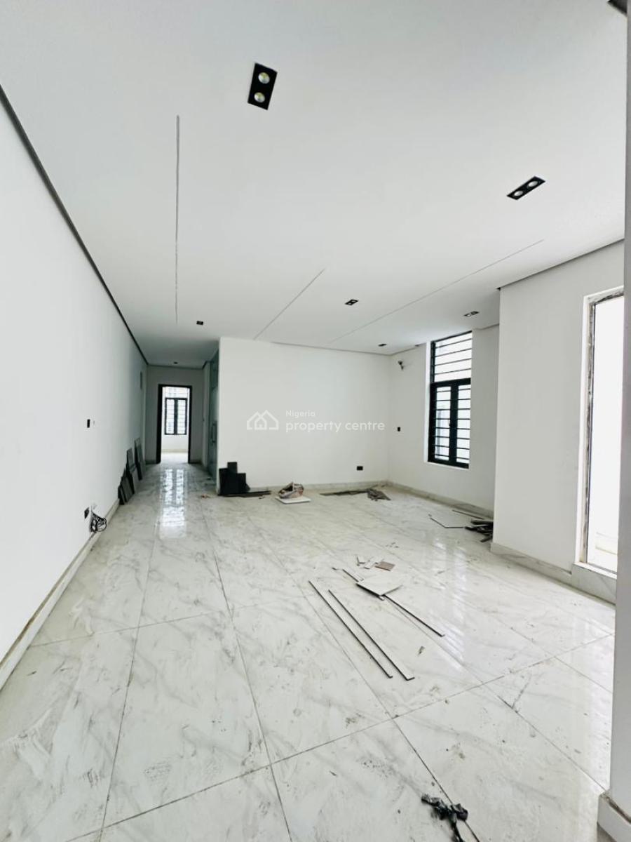 1 Bedroom Apartment, Ologolo, Lekki, Lagos, Mini Flat (room and Parlour) for Sale