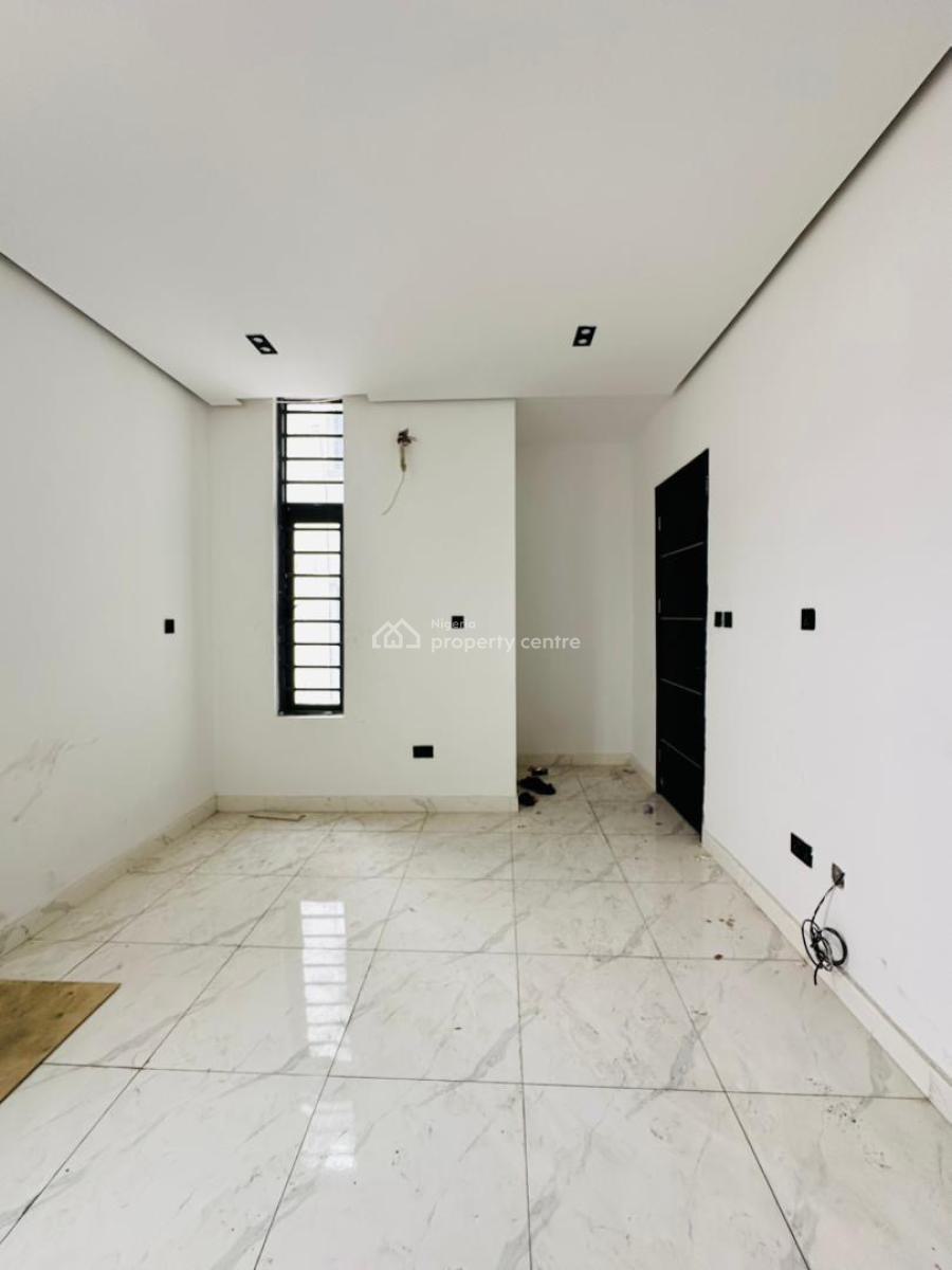 1 Bedroom Apartment, Ologolo, Lekki, Lagos, Mini Flat (room and Parlour) for Sale