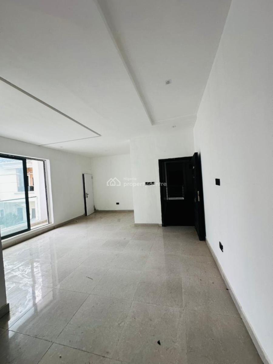 2 Bedroom Apartment, Ologolo, Lekki, Lagos, Flat / Apartment for Sale