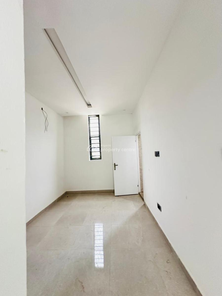 2 Bedroom Apartment, Ologolo, Lekki, Lagos, Flat / Apartment for Sale