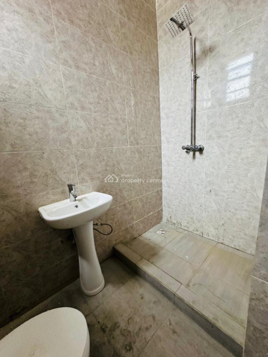 2 Bedroom Apartment, Ologolo, Lekki, Lagos, Flat / Apartment for Sale