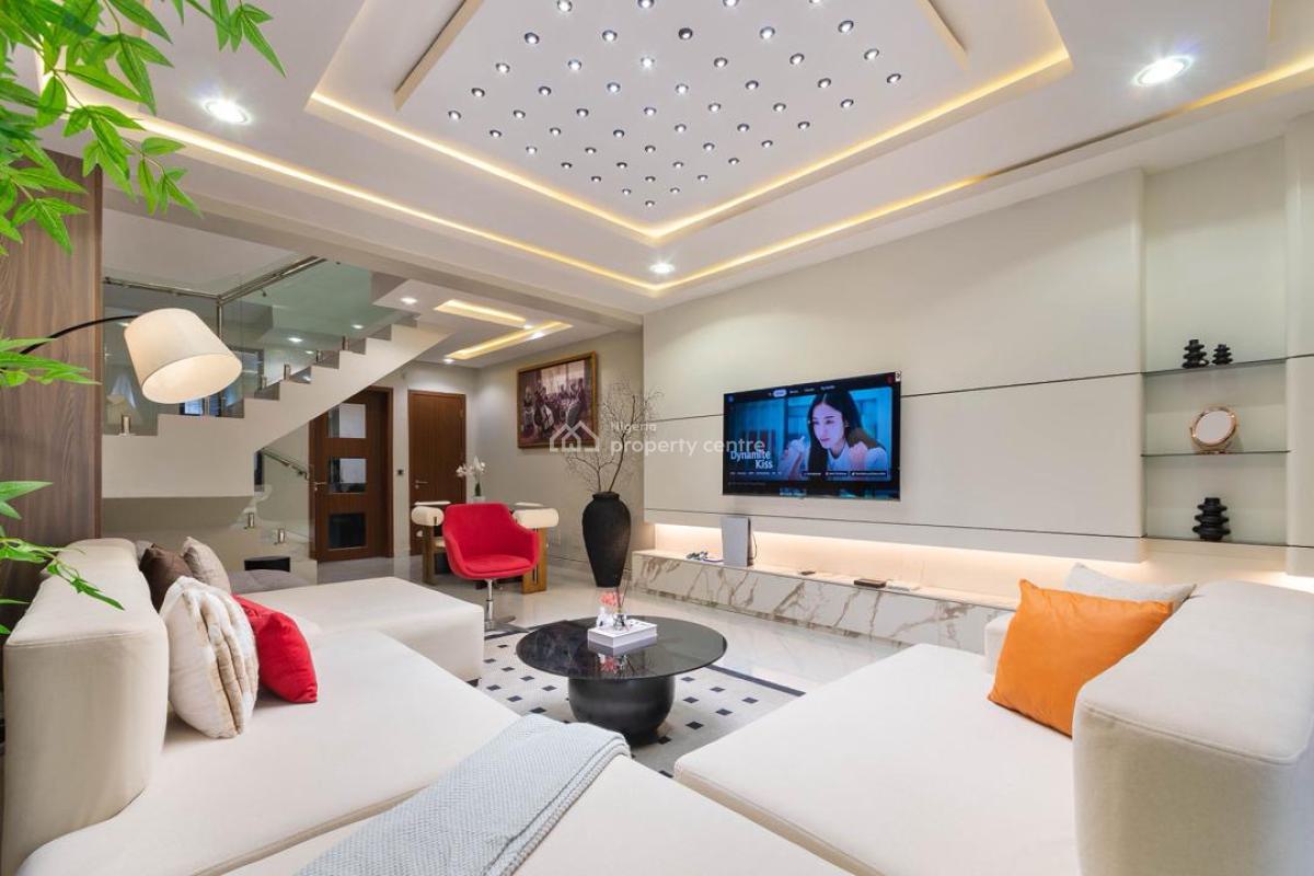 2 Units of Luxury and Stunning 2 Bedroom Maisonette with Ps5, Richmond Pearl Estate, Lekki Phase 1, Lekki, Lagos, Flat / Apartment Short Let