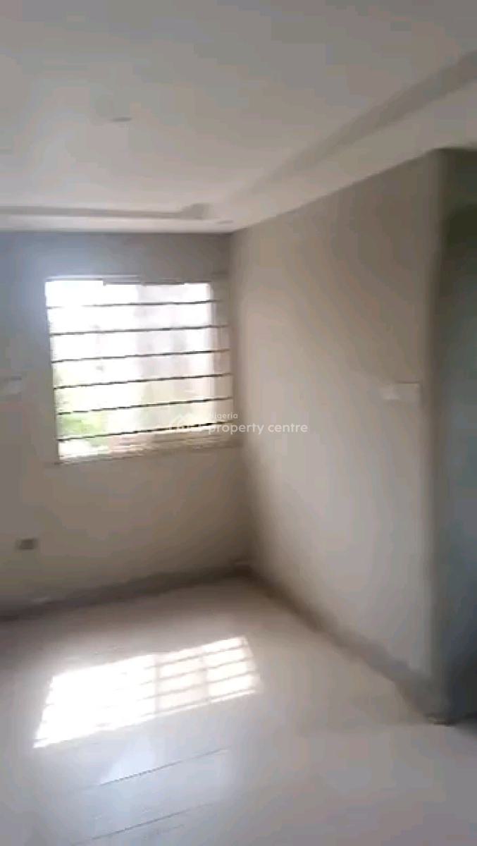 Renovated Building with Very Spacious N Executive Mini Flat Downstairs, Ogudu, Lagos, Mini Flat (room and Parlour) for Rent
