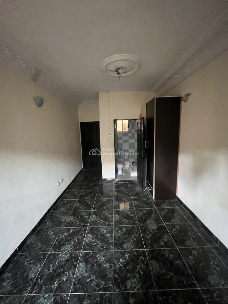 Standard 3 Bedroom Apartment Available, Lekki Phase 1, Lekki, Lagos, Flat / Apartment for Rent