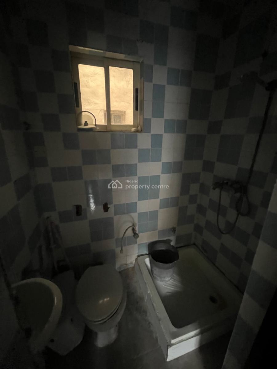 Standard 3 Bedroom Apartment Available, Lekki Phase 1, Lekki, Lagos, Flat / Apartment for Rent