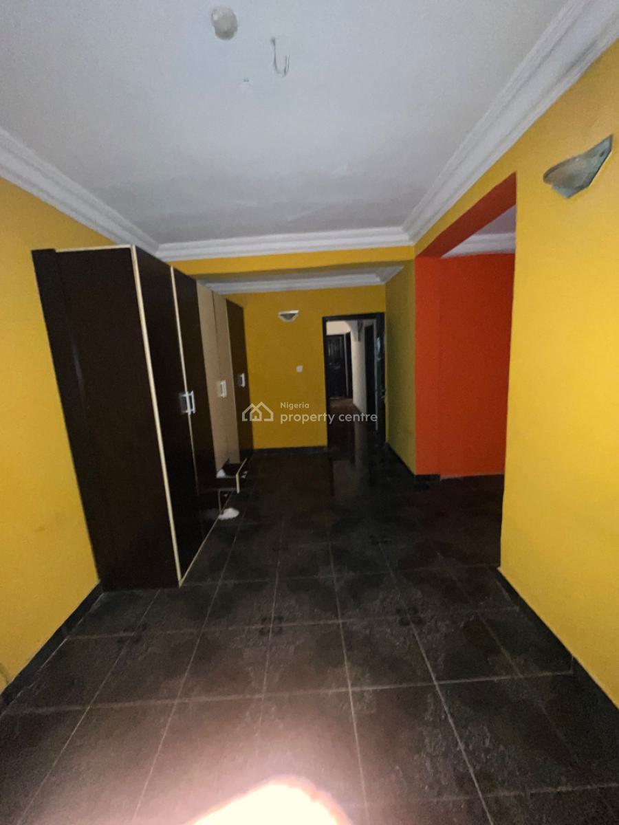 Standard 3 Bedroom Apartment Available, Lekki Phase 1, Lekki, Lagos, Flat / Apartment for Rent
