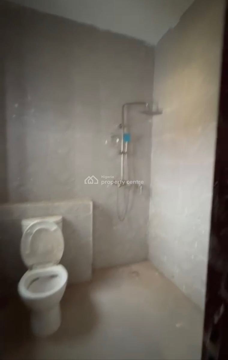 Luxury Spacious 2 Bedroom Flat, Close to Maitama, Mabushi, Abuja, Block of Flats for Sale