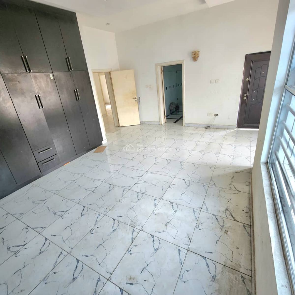 Spacious Master Bedroom in a Shared Apartment, Ikota, Lekki, Lagos, Ikota, Lekki, Lagos, Flat / Apartment for Rent