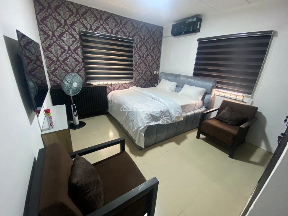 Luxury 2 Bedroom Apartment with Games, Security, & Many More......, Thomas Estate, Ajah, Lagos, Flat / Apartment Short Let