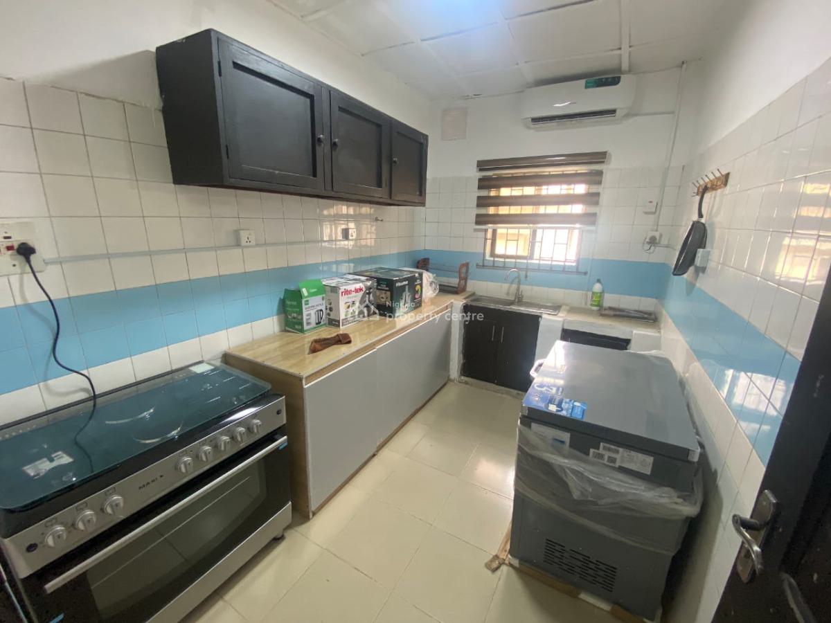 Luxury 2 Bedroom Apartment with Games, Security, & Many More......, Thomas Estate, Ajah, Lagos, Flat / Apartment Short Let