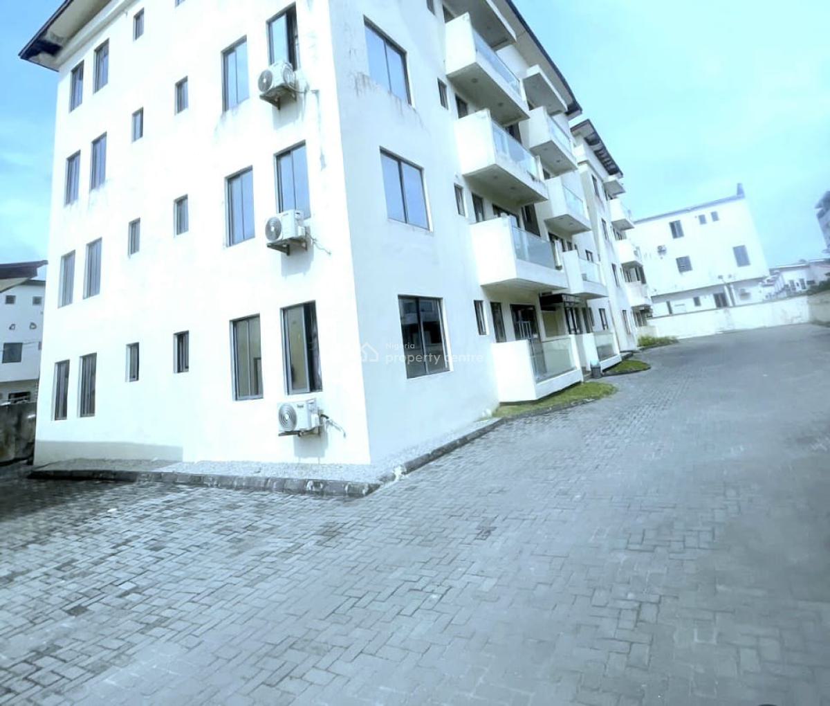 Well Maintained 2-bedroom Apartment, Itire-ikate, Surulere, Lagos, Flat / Apartment for Rent