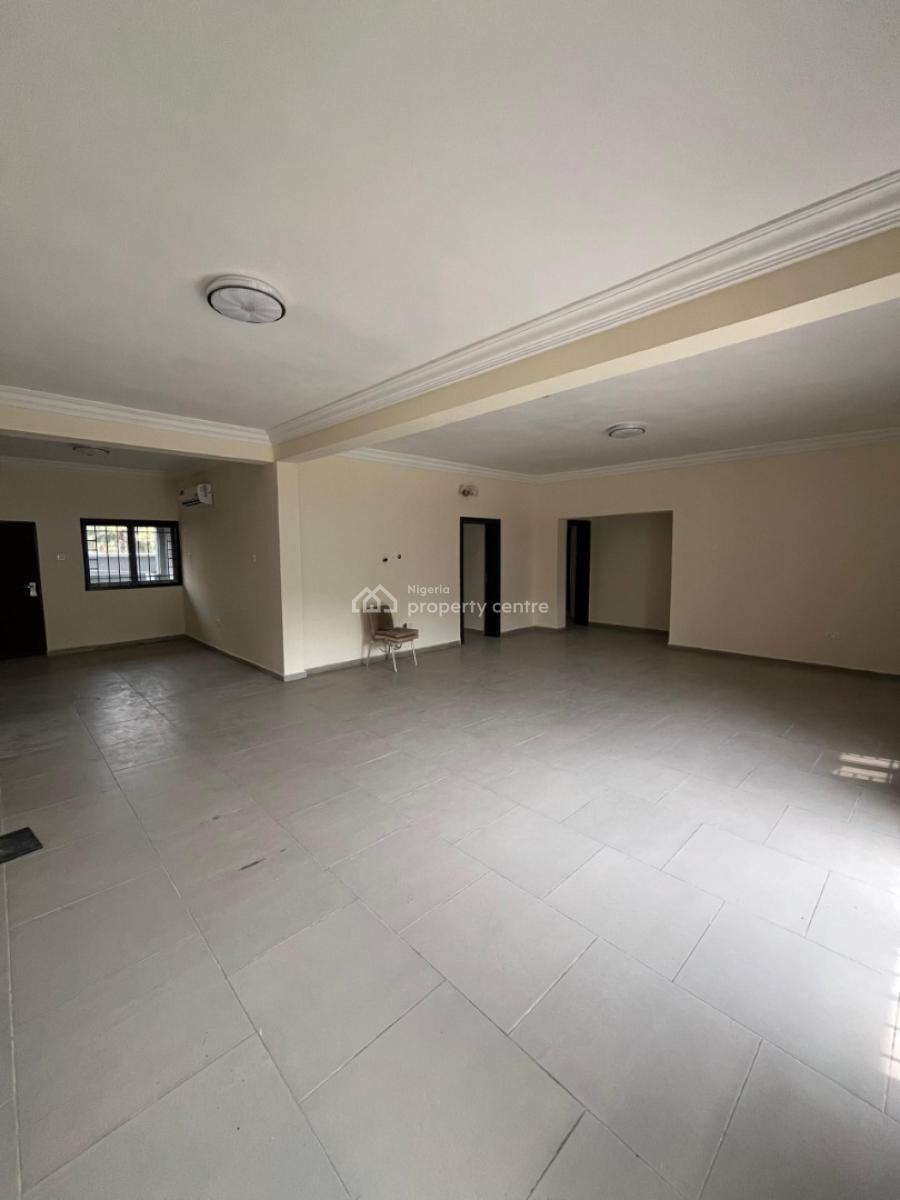 Spacious 3 Bedroom, Lekki Phase 1, Lekki, Lagos, Flat / Apartment for Rent