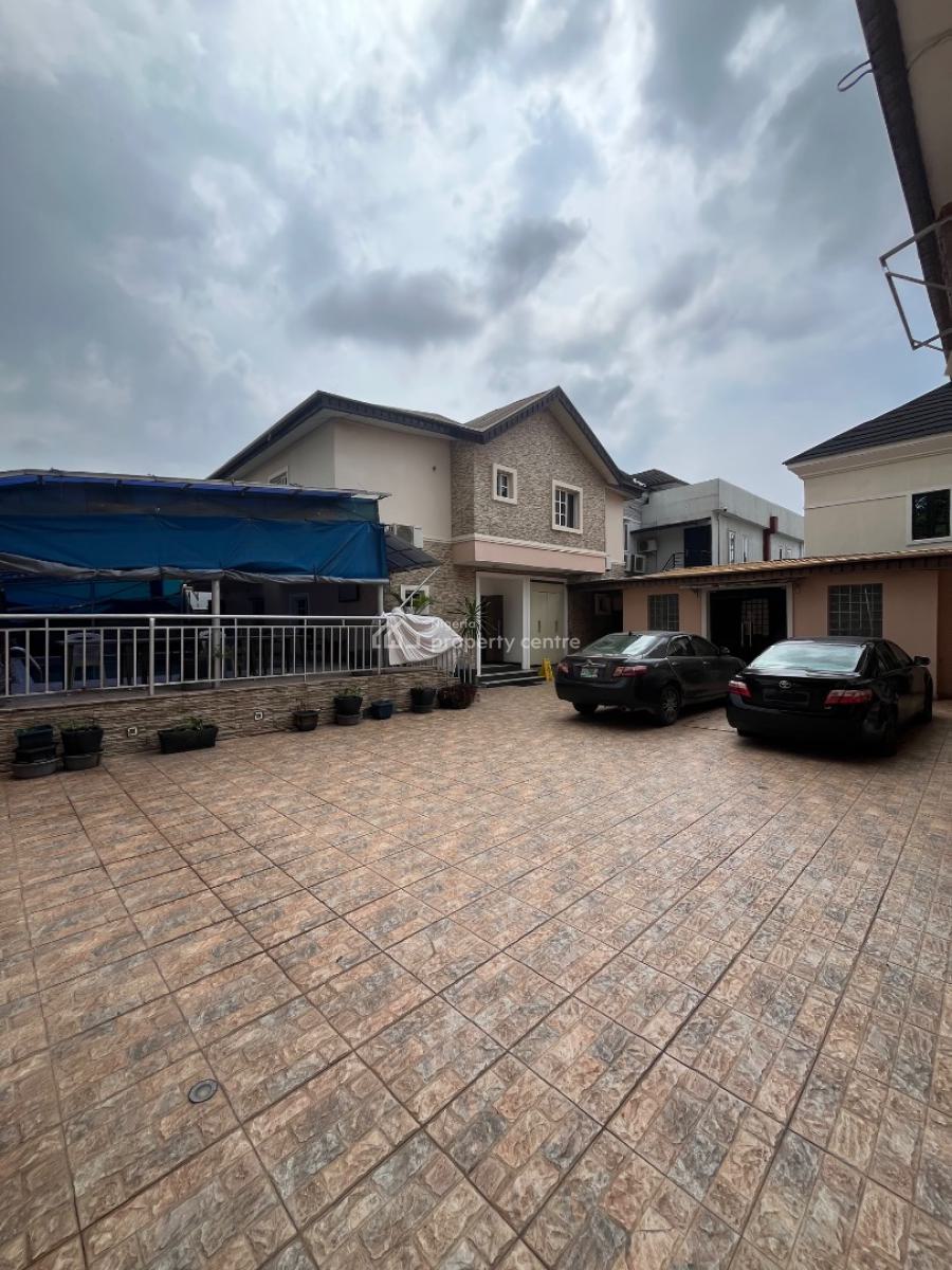 16 Rooms Hotel Space with Swimming Pool Available, Lekki Phase 1, Lekki, Lagos, Hotel / Guest House for Rent