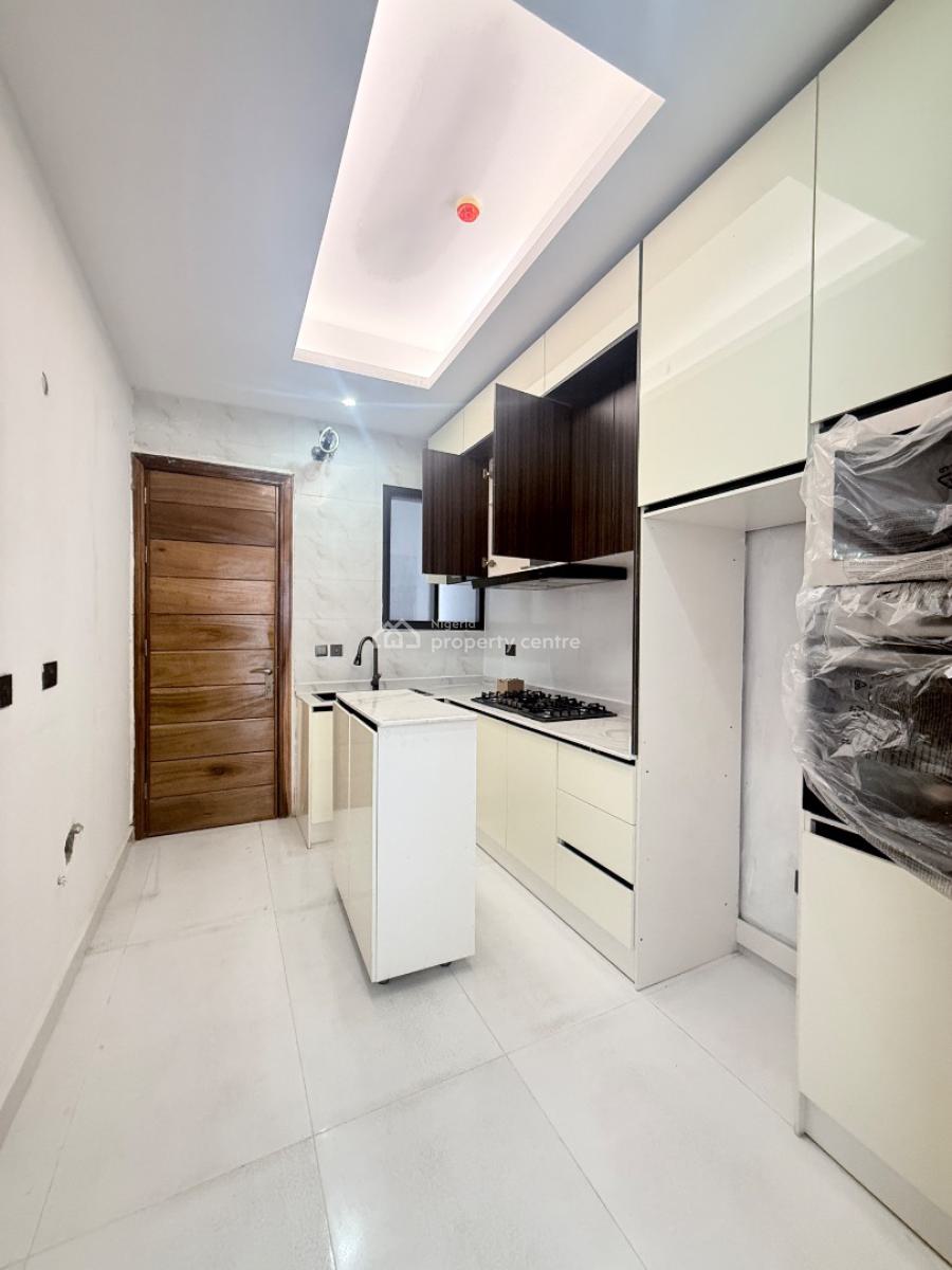 Luxury 2 Bedrooms Apartment, Lekki Phase 1, Lekki, Lagos, Flat / Apartment for Sale