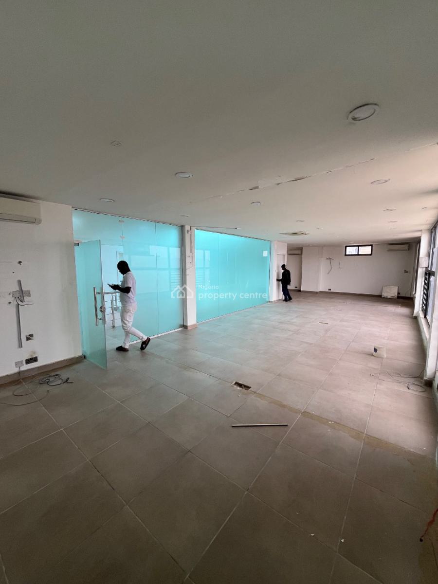 100sqm Commercial Space Available, Ikate, Lekki, Lagos, Plaza / Complex / Mall for Rent