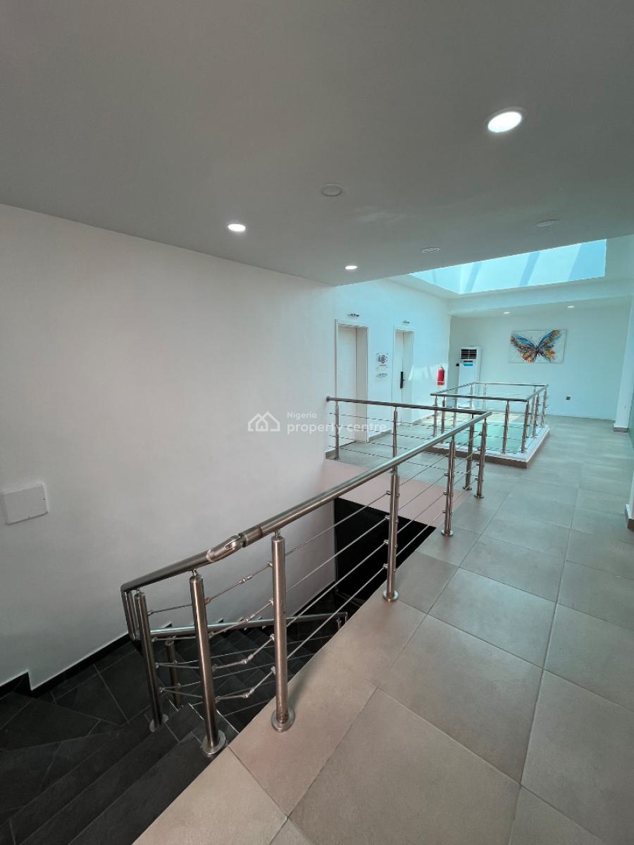 100sqm Commercial Space Available, Ikate, Lekki, Lagos, Plaza / Complex / Mall for Rent