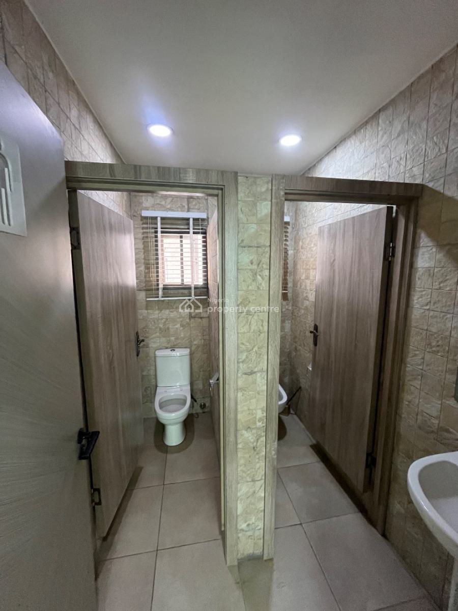 100sqm Commercial Space Available, Ikate, Lekki, Lagos, Plaza / Complex / Mall for Rent