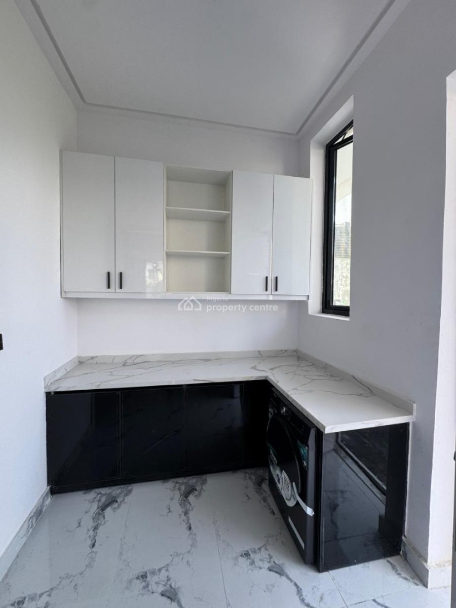 Gigantic 5 Bedroom Fully Detached Duplex with, Spacious Ensuite Rooms, Vgc, Lekki, Lagos, Detached Duplex for Sale