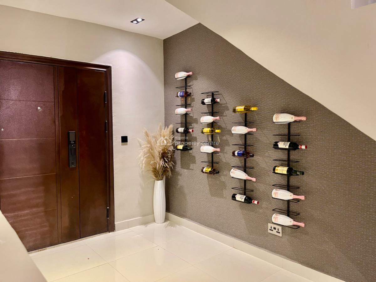 Modern & Refined 3-bedroom Maisonette, Off Freedom Way, Lekki Phase 1, Lekki, Lagos, Flat / Apartment Short Let