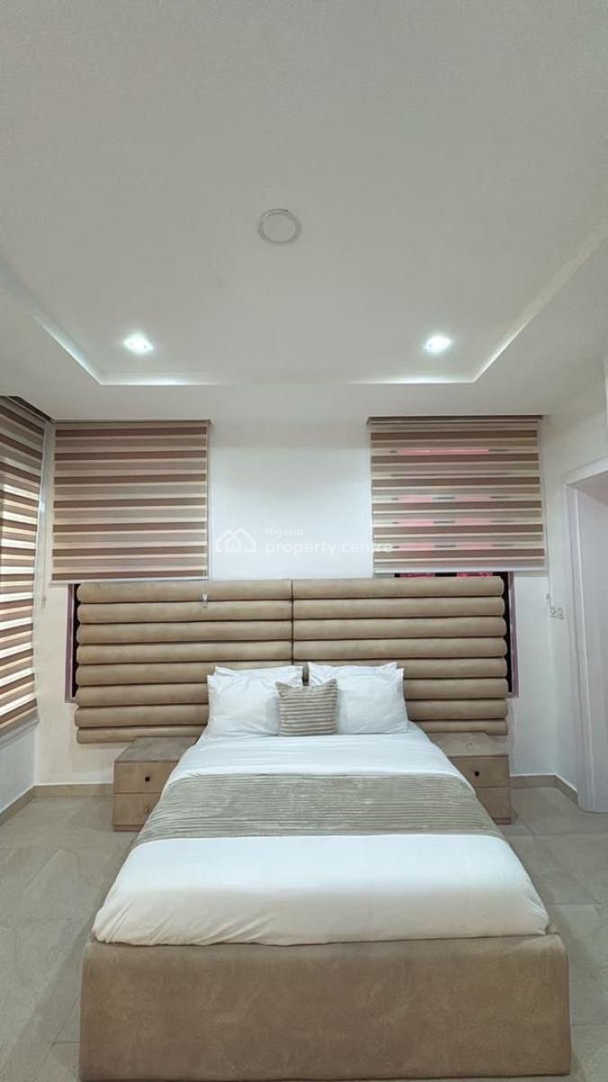 Luxurious & Spacious Well Furnished 3 Bedroom Apartment with Pool, Lekki Phase 1, Lekki, Lagos, Flat / Apartment for Rent