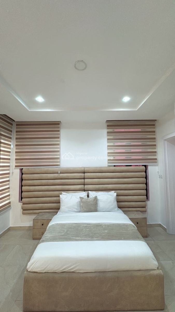 Luxurious & Spacious Well Furnished 3 Bedroom Apartment with Pool, Lekki Phase 1, Lekki, Lagos, Flat / Apartment for Rent