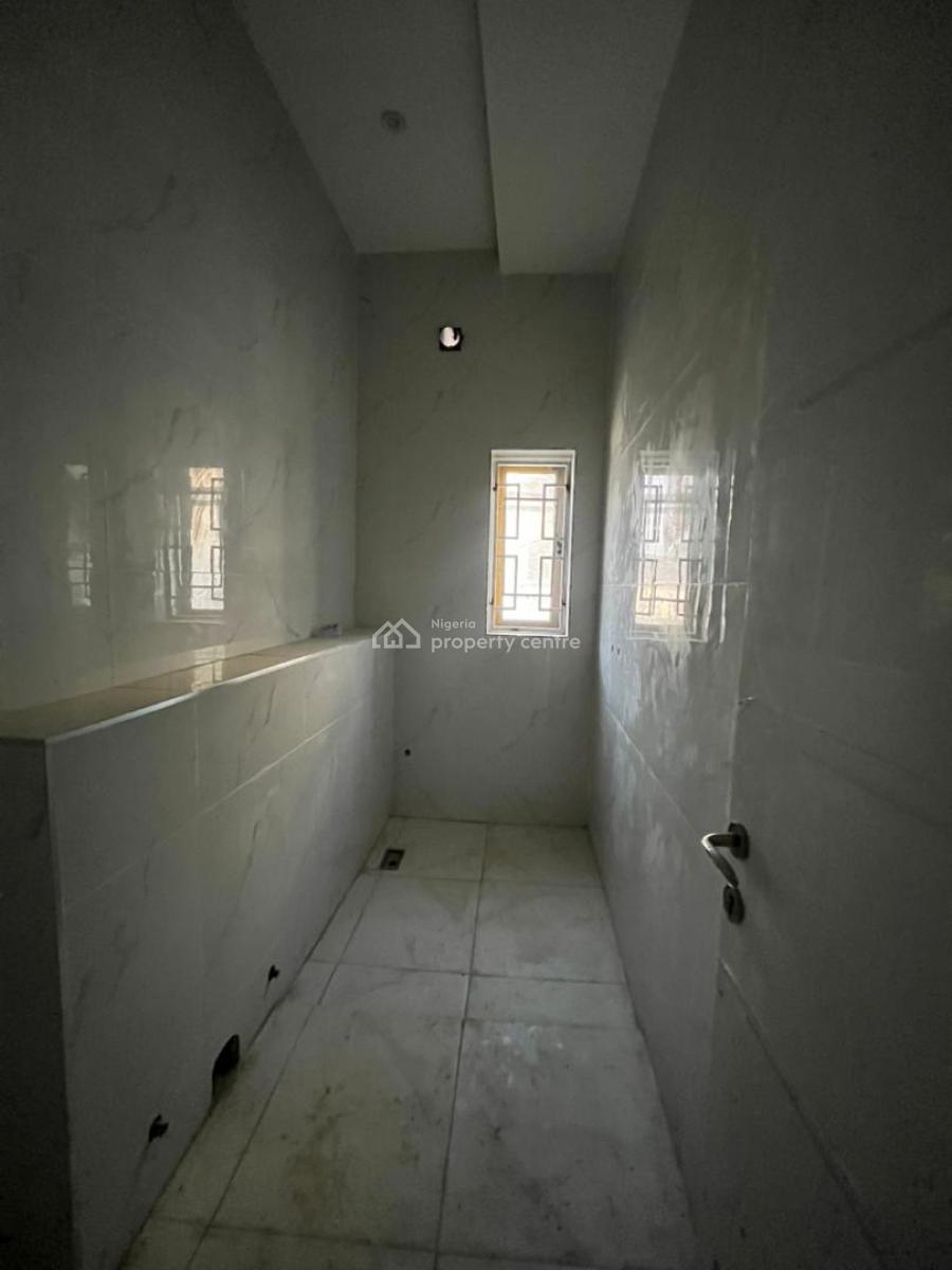 4 Bedroom Terrace with Bq, Guzape District, Abuja, Terraced Duplex for Sale