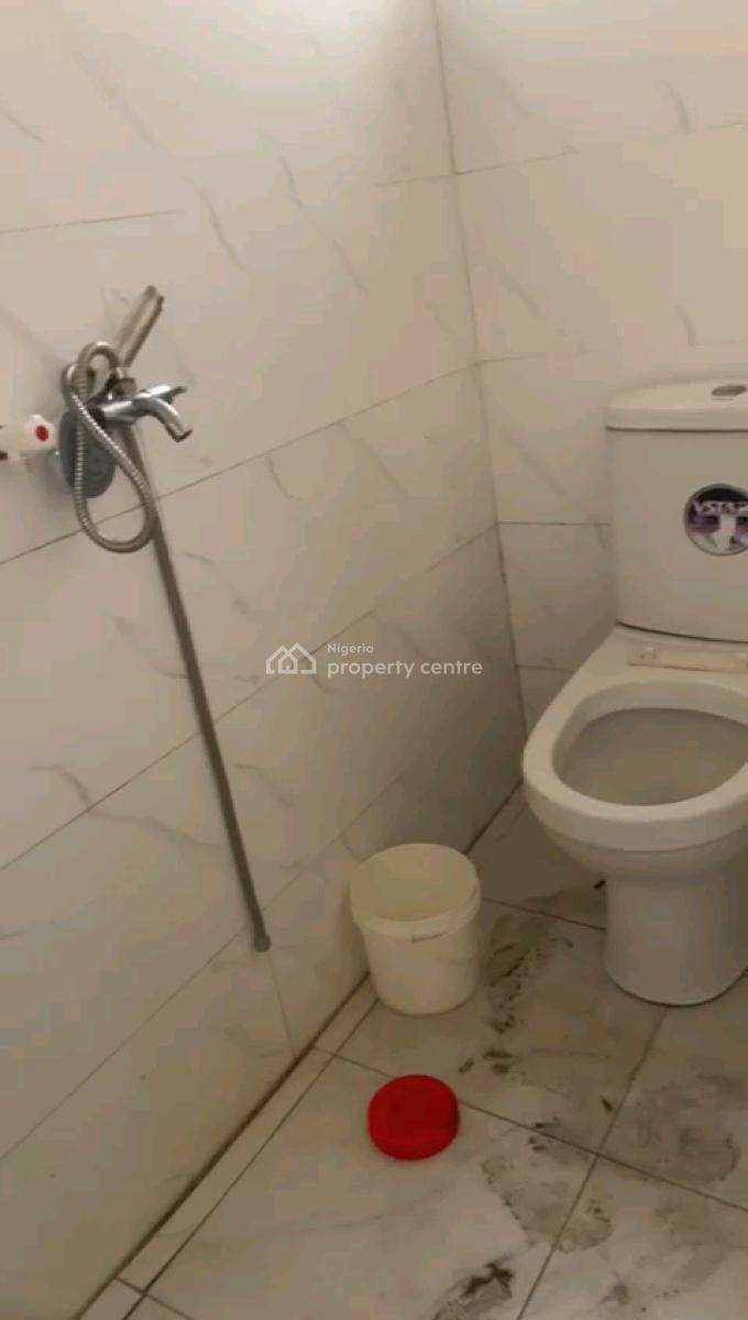 Neatly Used, Spacious and Standard 2 Bedroom Flat, Palmgrove, Ilupeju, Lagos, Flat / Apartment for Rent