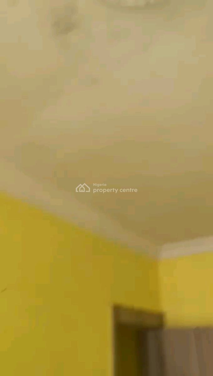 Neatly Used, Spacious and Standard 2 Bedroom Flat, Palmgrove, Ilupeju, Lagos, Flat / Apartment for Rent