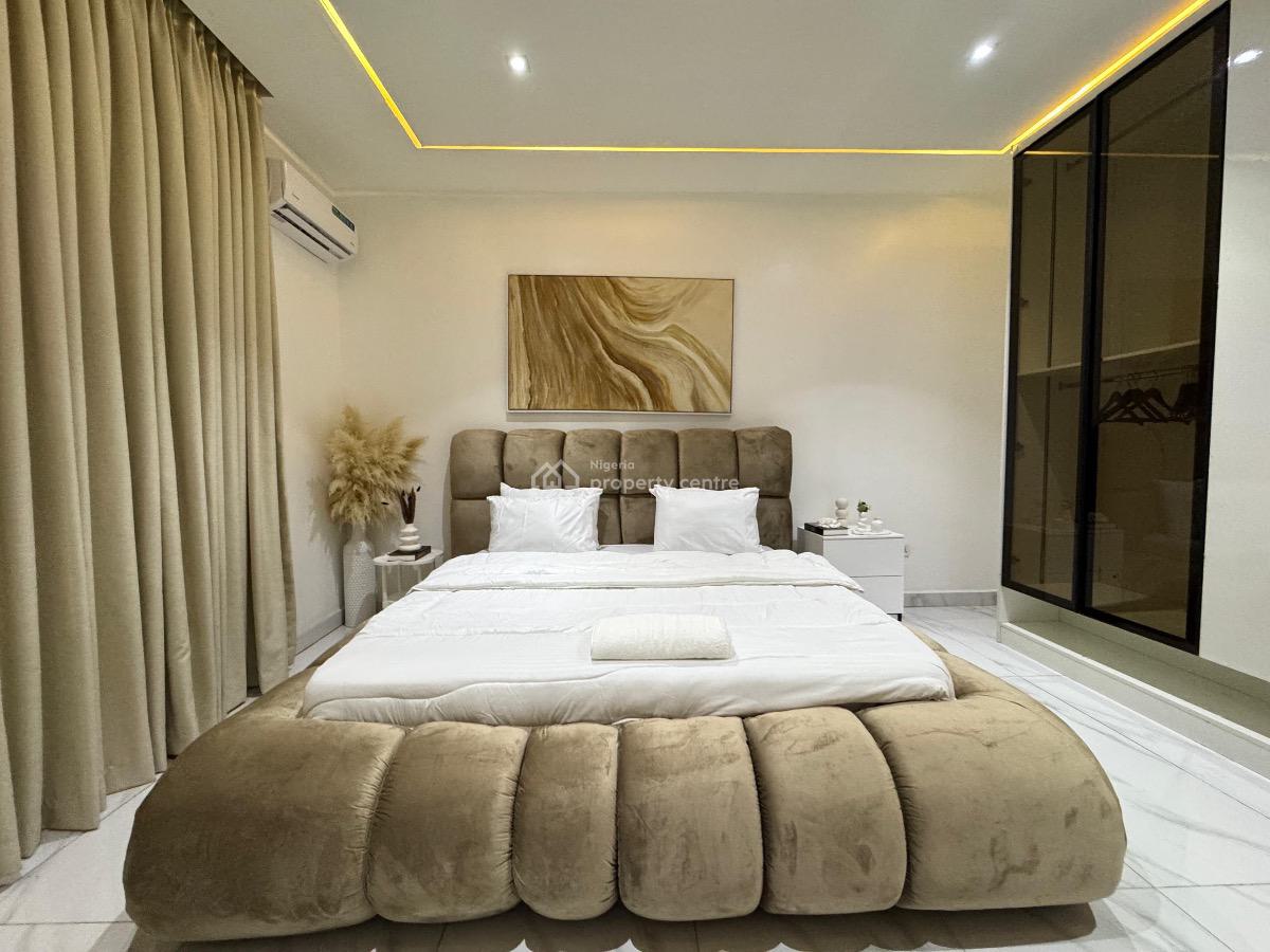 Luxury 2 Bedroom Apartment with Ps5 and Swimming Pool Available., Lekki, Lagos, Flat / Apartment Short Let