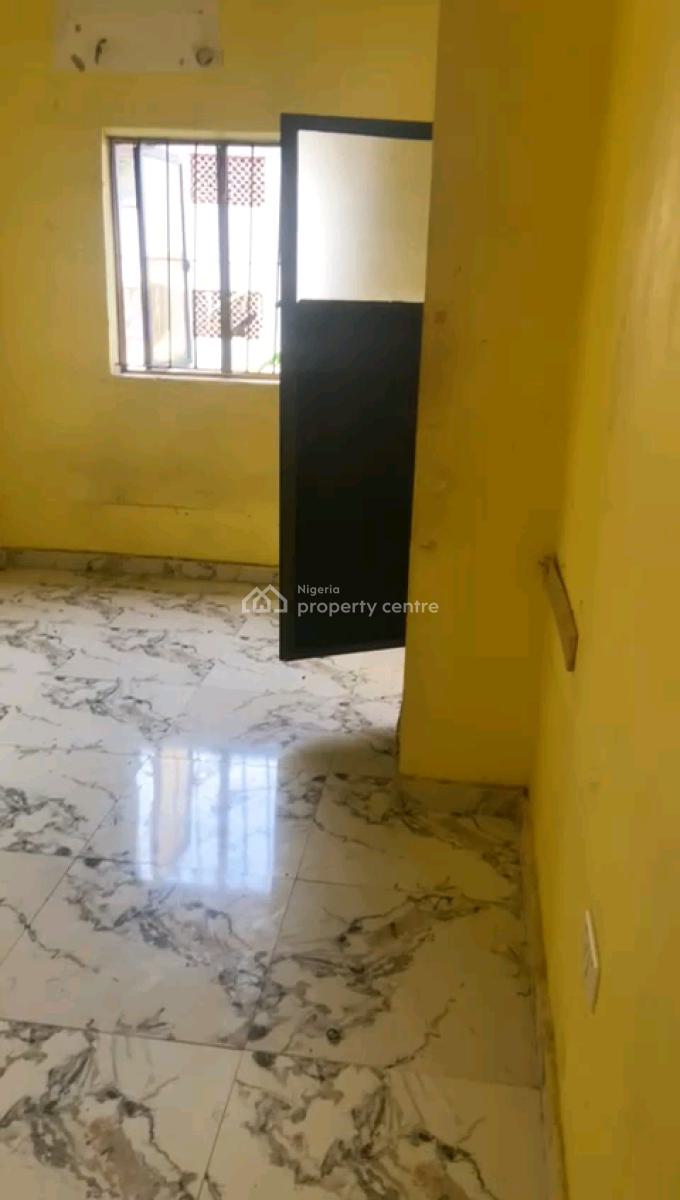 Neatly Used, Spacious and Standard 2 Bedroom Flat, Palmgrove, Ilupeju, Lagos, Flat / Apartment for Rent