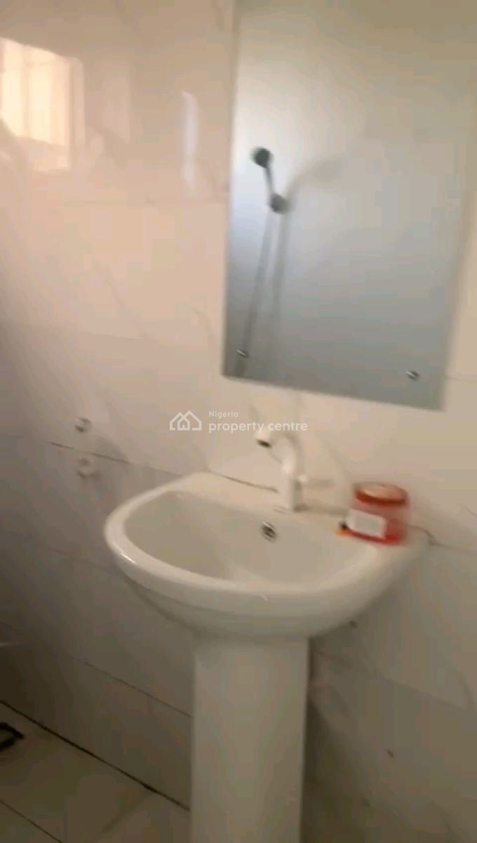 Neatly Used, Spacious and Standard 2 Bedroom Flat, Palmgrove, Ilupeju, Lagos, Flat / Apartment for Rent