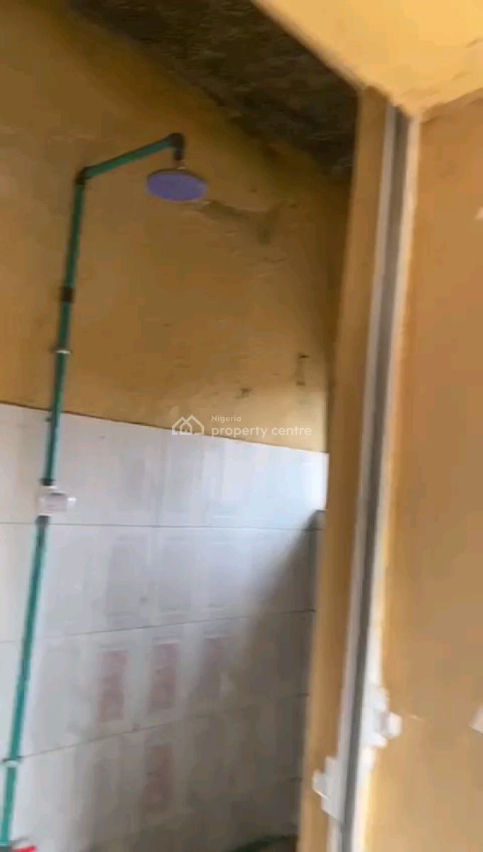 Neatly Used, Spacious and Standard 3 Bedroom Flat, Off Kayode, Onipanu, Shomolu, Lagos, Flat / Apartment for Rent